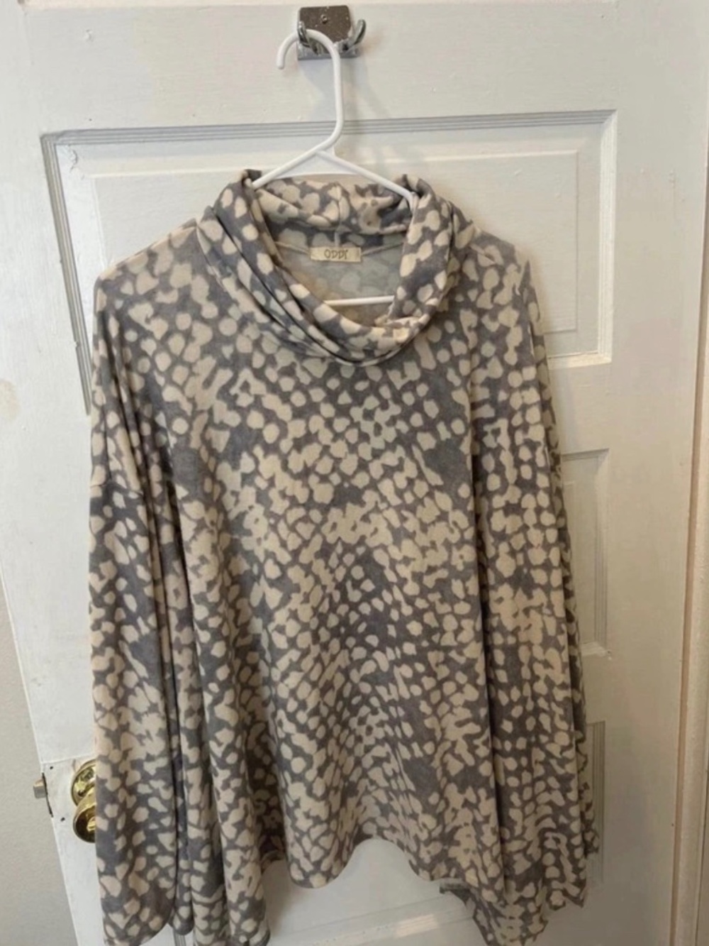 Large Oddi long sleeve top